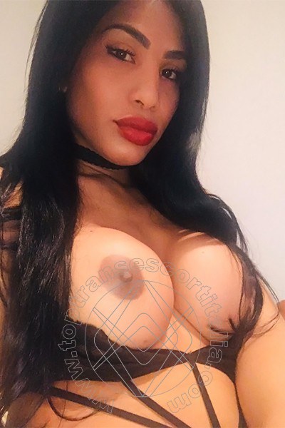 Foto selfie 46 di Mikaella Pimentell Pornostar transescort Roma