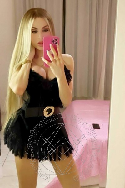 Foto selfie 39 di Isabella Santos transescort Catania