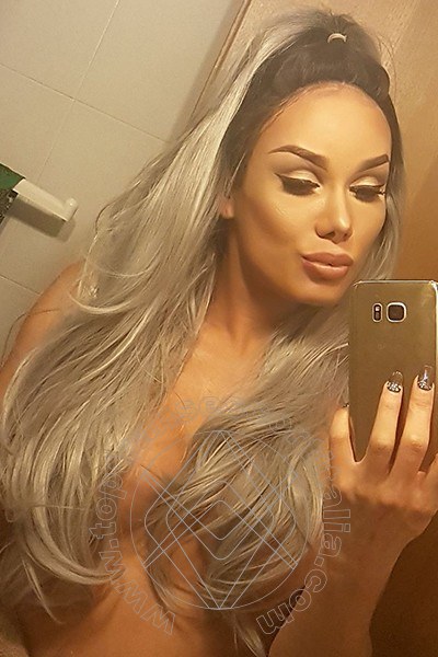 Foto selfie 99 di Kalena Rios Pornostar transescort Roma
