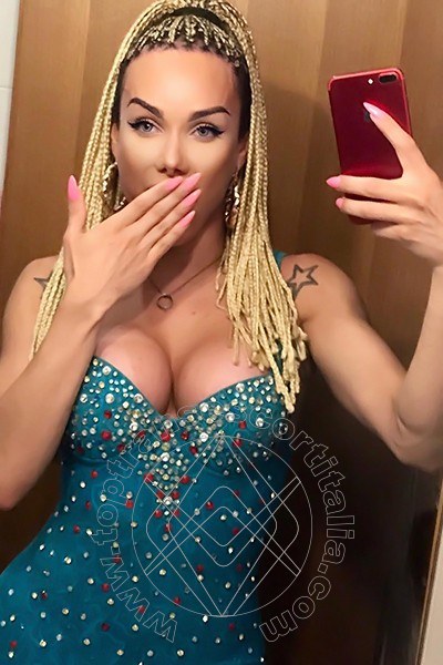 Foto selfie 39 di Kalena Rios Pornostar transescort Roma