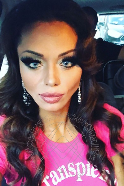 Foto selfie 16 di Veronika Havenna Superpornostar transescort Novi Ligure