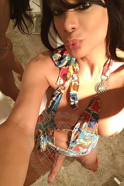 Foto selfie hot 39 di Marcella Pops transescort Udine