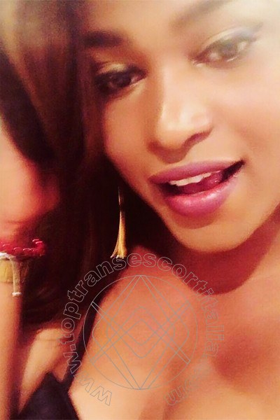 Foto selfie 5 di Lara Mulata Brasiliana transescort Bordighera