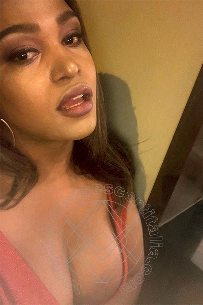 Foto selfie 4 di Lara Mulata Brasiliana transescort Bordighera