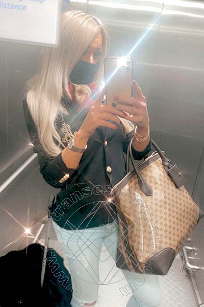 Foto selfie 418 di Pamy La Diva Stellare transescort Losanna