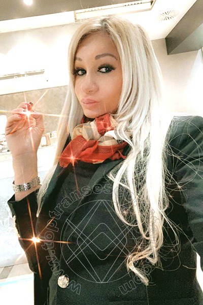 Foto selfie 419 di Pamy La Diva Stellare transescort Losanna