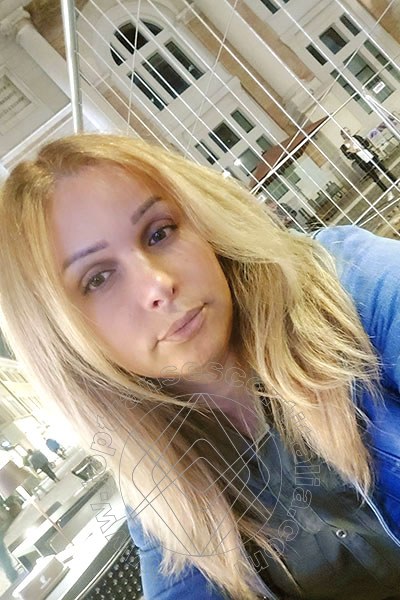 Foto selfie 42 di Karina Motta transescort Milano