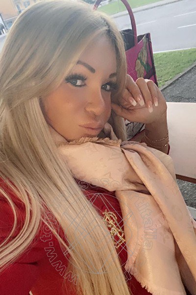 Foto selfie 123 di Pamy La Diva Stellare transescort Losanna