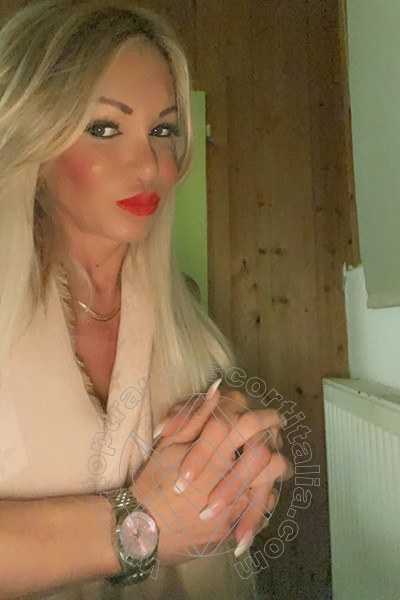 Foto selfie 111 di Pamy La Diva Stellare transescort Losanna