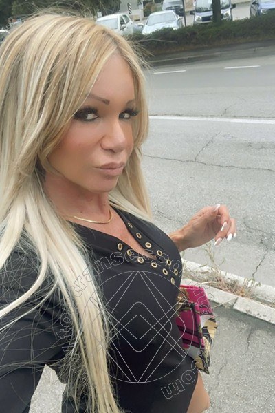 Foto selfie 83 di Pamy La Diva Stellare transescort Losanna