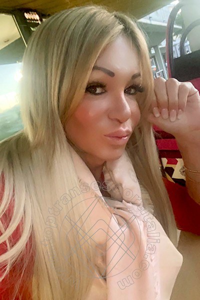 Foto selfie 71 di Pamy La Diva Stellare transescort Losanna