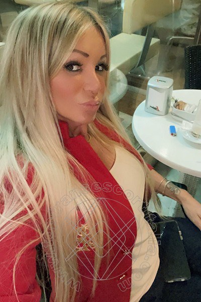 Foto selfie 67 di Pamy La Diva Stellare transescort Losanna
