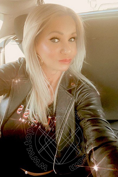 Foto selfie 446 di Pamy La Diva Stellare transescort Losanna