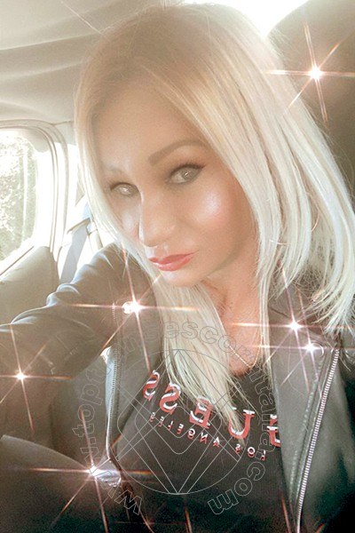 Foto selfie 448 di Pamy La Diva Stellare transescort Losanna