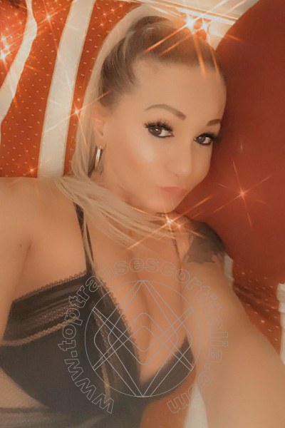 Foto selfie 495 di Pamy La Diva Stellare transescort Losanna