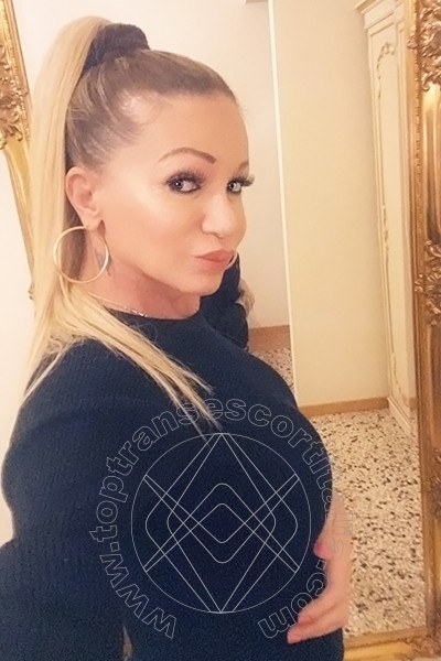 Foto selfie 523 di Pamy La Diva Stellare transescort Losanna