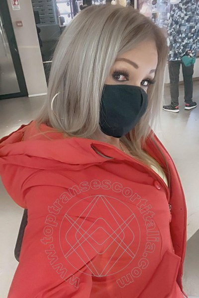 Foto selfie 681 di Pamy La Diva Stellare transescort Losanna