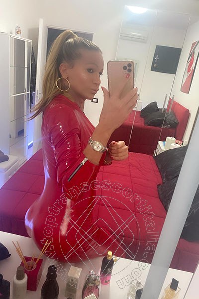 Foto selfie 569 di Pamy La Diva Stellare transescort Losanna