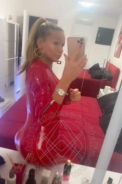 Foto selfie 556 di Pamy La Diva Stellare transescort Losanna