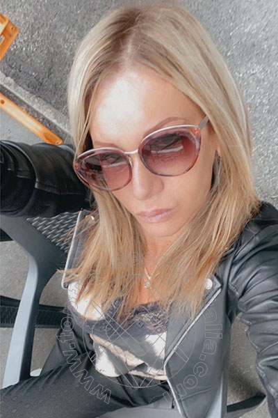 Foto selfie 733 di Pamy La Diva Stellare transescort Losanna