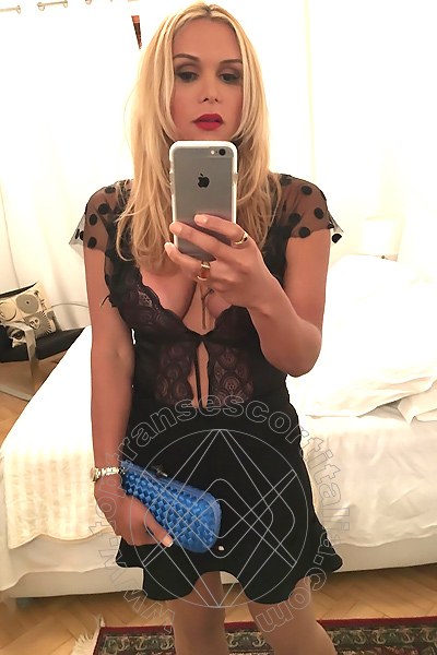 Foto selfie 124 di Adriana Ventury Pornostar transescort Torino