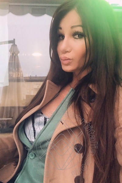 Foto selfie 983 di Pamy La Diva Stellare transescort Losanna