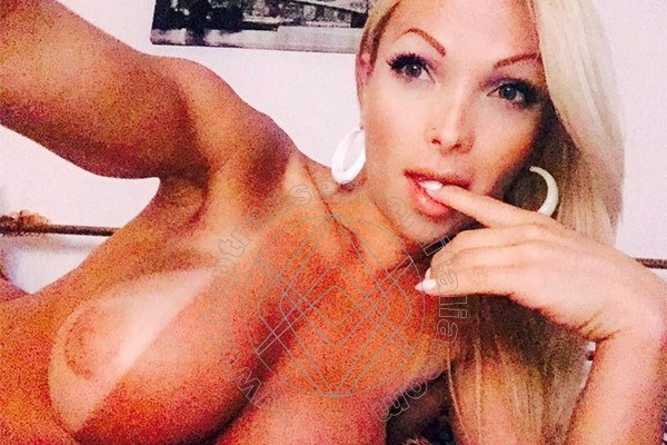 Foto selfie 67 di Carla Novaes Pornostar transescort Milano