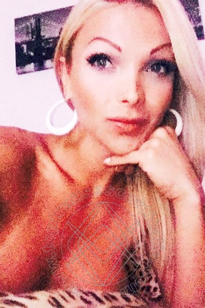 Foto selfie 65 di Carla Novaes Pornostar transescort Milano