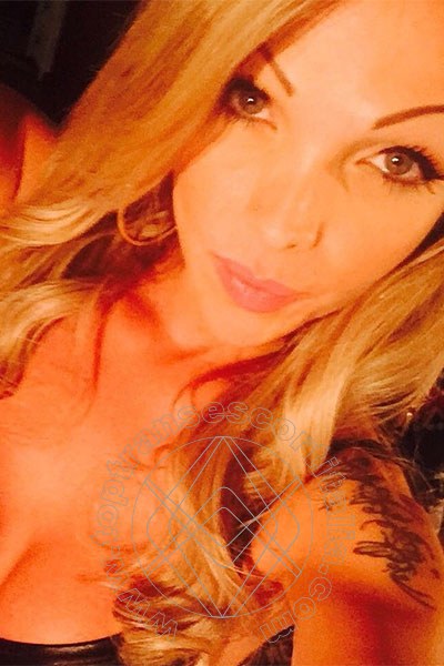 Foto selfie 83 di Carla Novaes Pornostar transescort Milano