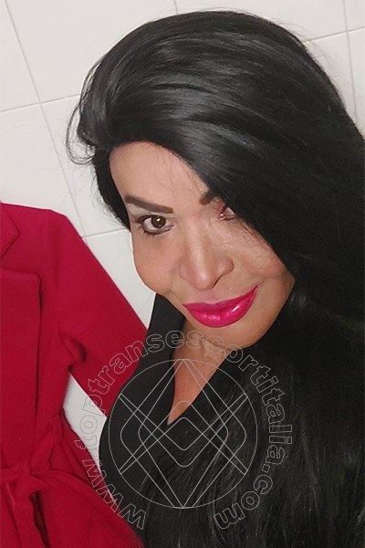 Foto selfie 78 di Tainá Oliveira transescort Prato
