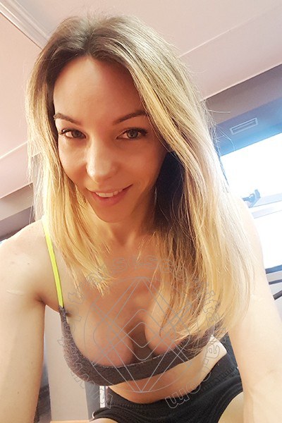 Foto selfie 64 di Laviny Albuquerque Pornostar transescort Legnano