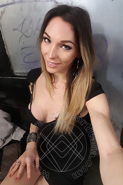 Foto selfie 61 di Laviny Albuquerque Pornostar transescort Legnano