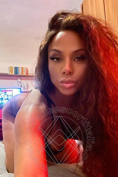 Foto selfie 17 di Tazia Duran transescort Roma