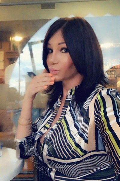 Foto selfie 1085 di Pamy La Diva Stellare transescort Losanna