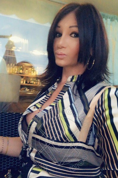 Foto selfie 1075 di Pamy La Diva Stellare transescort Losanna