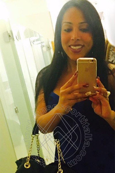 Foto selfie 51 di Aylla Gattina Pornostar transescort San Paolo