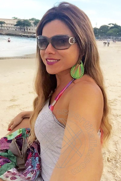 Foto selfie 92 di Hilda Brasil Pornostar transescort Beausoleil