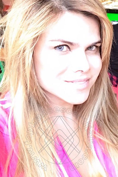 Foto selfie 50 di Hilda Brasil Pornostar transescort Nizza