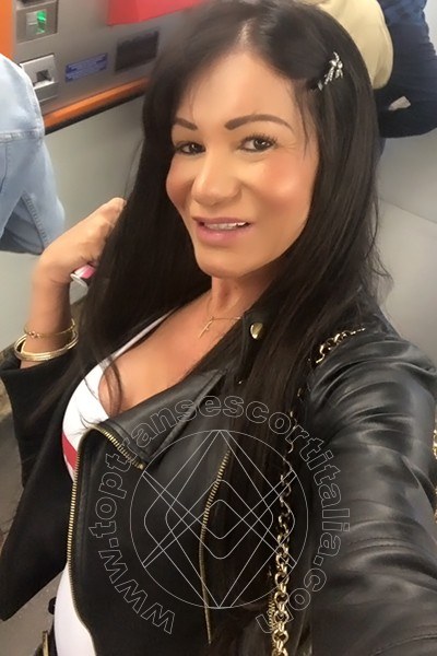 Foto selfie 1221 di Pamy La Diva Stellare transescort Losanna