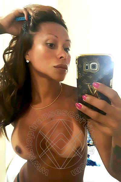 Foto selfie 288 di Alessandra Toledo Pornostar transescort Rimini