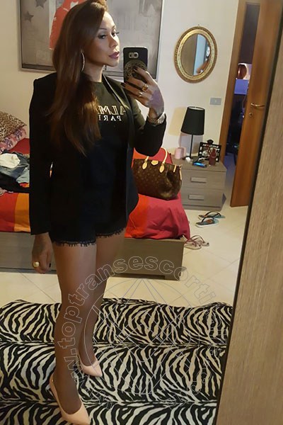 Foto selfie 201 di Alessandra Toledo Pornostar transescort Rimini
