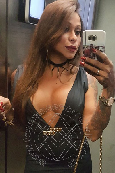 Foto selfie 194 di Alessandra Toledo Pornostar transescort Rimini