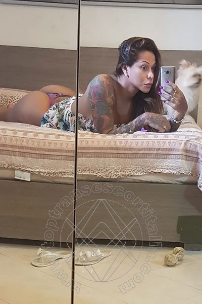 Foto selfie 160 di Alessandra Toledo Pornostar transescort Rimini