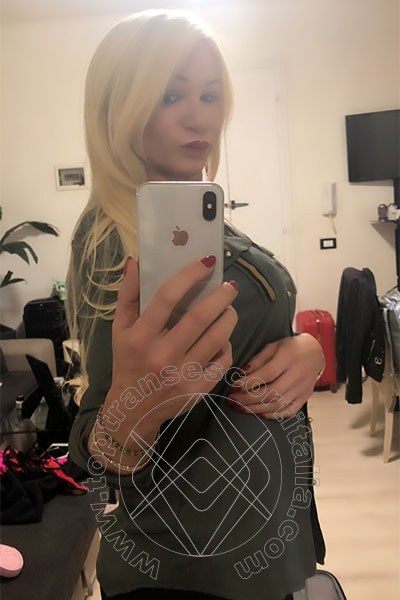 Foto selfie 1273 di Pamy La Diva Stellare transescort Losanna