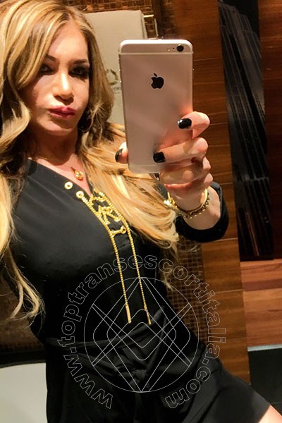Foto selfie 607 di Pamy La Diva Stellare transescort Losanna