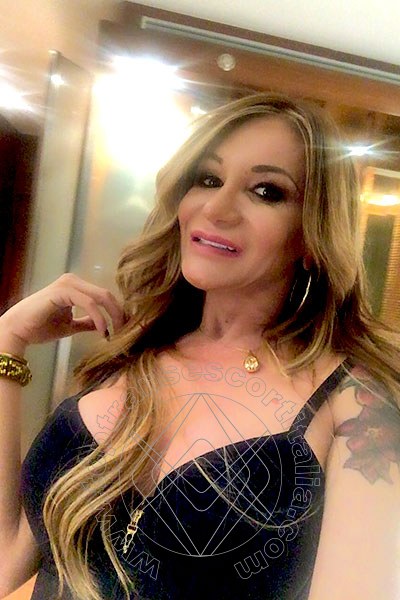 Foto selfie 597 di Pamy La Diva Stellare transescort Losanna