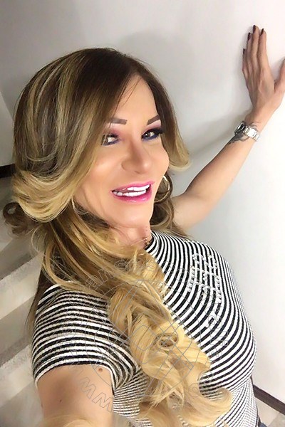 Foto selfie 1288 di Pamy La Diva Stellare transescort Losanna