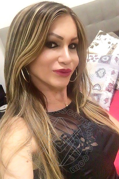 Foto selfie 1300 di Pamy La Diva Stellare transescort Losanna