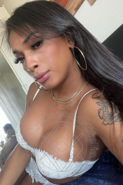 Foto selfie 25 di Arianna Ferrari Pornostar transescort Napoli
