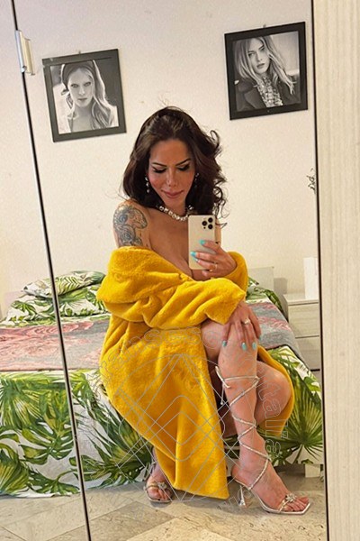 Foto selfie 16 di Melissa Jolie transescort Alba Adriatica
